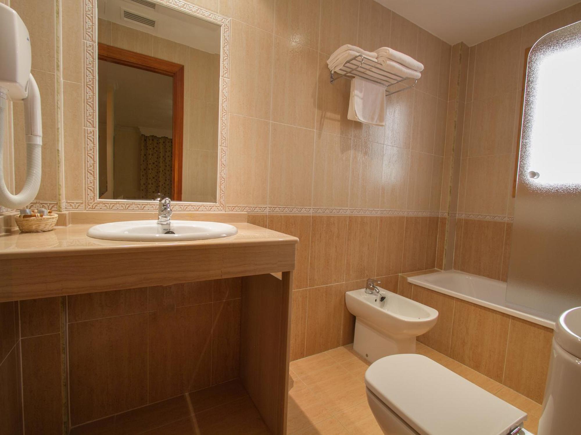 La Higuera Hotel Гехар-Сиера Екстериор снимка